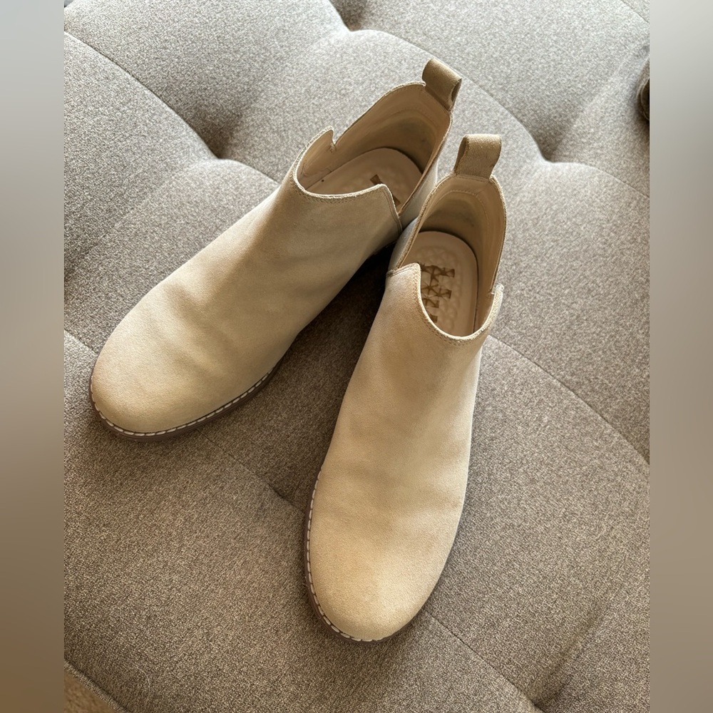 Hush Puppies Mazin Cayto suede Bootie